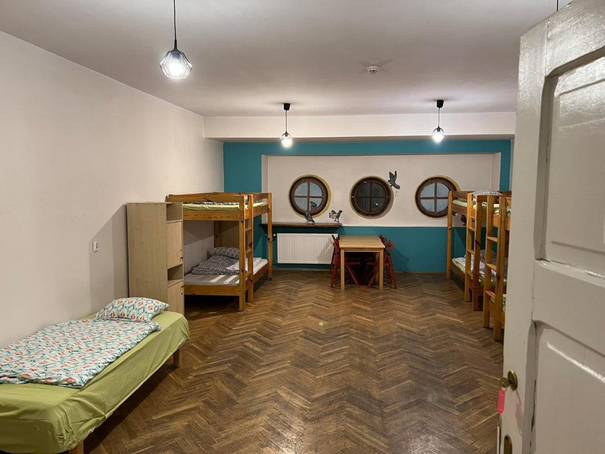 50 People Bis Apartment Cracóvia Exterior foto